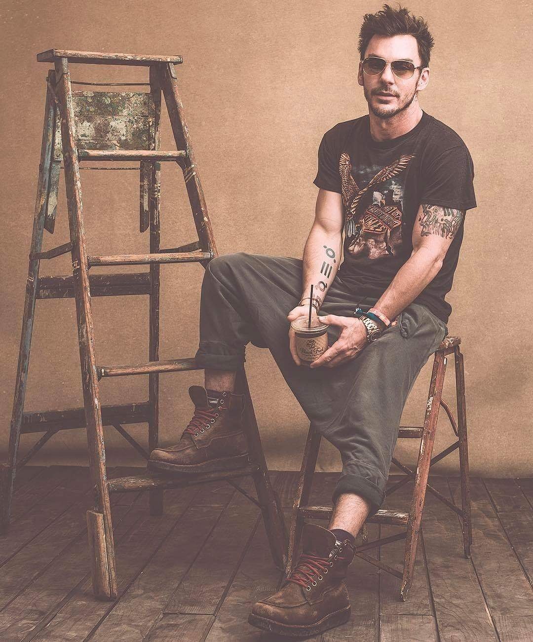 Happy birthday to our very own Shannon Leto!!! 