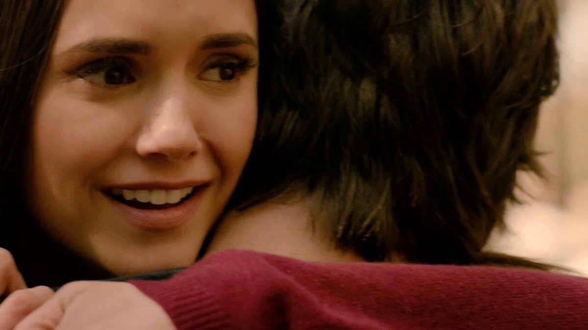 fleurdobreva's tweet photo. The kiss Delena was a shit, let's face it, Nina acted really well, Ian on the other way... you know 🤦🏻‍♀️ #TVDForever https://t.co/MkWMoDk2Ba