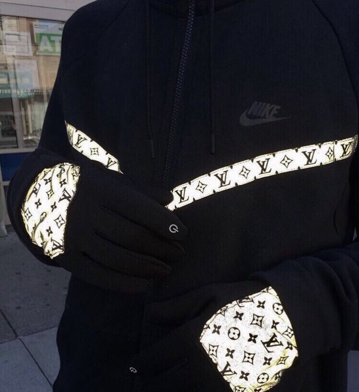 SEN¢ILLA⚡️ on X: Nike x Louis Vuitton 3M Jacket✨   / X