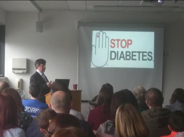 UlsterUniBiomed's tweet photo. @UlsterUniBiomed Prof, Neville McClenaghan, outlines future innovations in #T1Diabetes #research @JDRFUK Diabetes Discovery Day #BMSRI https://t.co/RPgLuEbuto