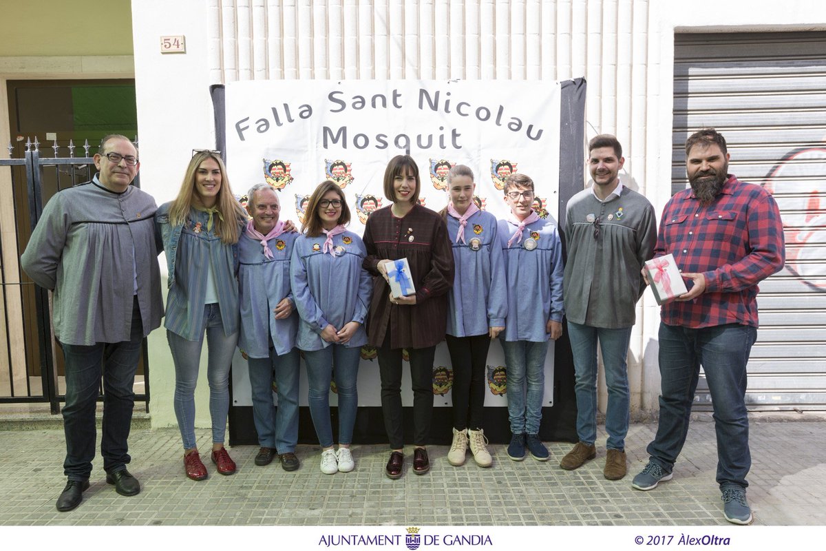 josemaprieto's tweet image. 📸 El matí ha acabat amb el tradicional putxero de la @FallaMosquit. Deliciós! Moltes gràcies. #FallesGND2017