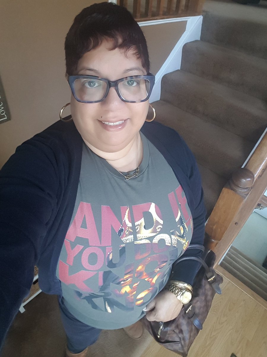 mborochick73's tweet photo. Saturday errands with my friends Notorious B.I.G and my girl LV (Louis Vuitton)! π€π
#40pluschick
#louisvuitton
#NotoriousBIG
#saturdayflow https://t.co/9e0r4nprfa