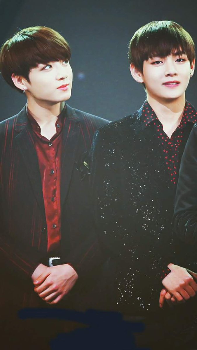 NataYooSu's tweet photo. Mis Chinitos, estaré en depresión por no verles hasta que esténsaliendo el país, felices por el gran concierto que darán. #BTS #TaeKook https://t.co/ie0irHeHgc