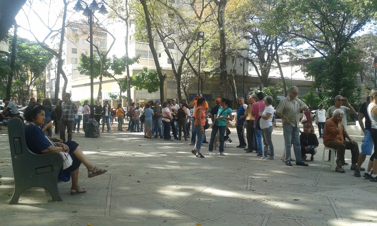 ALMP25's tweet photo. #Ydicenquenohaygente #AquiestamosCNE #Validando #JuventudPopular #VoluntadPopular https://t.co/fkGeKr17zD