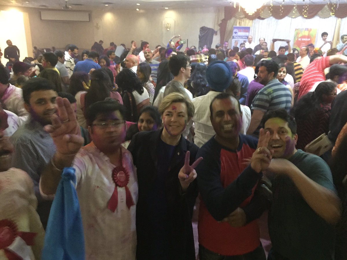 stephaniegawur's tweet photo. Happy Holi! #kellieworks https://t.co/ahzblIYPTX