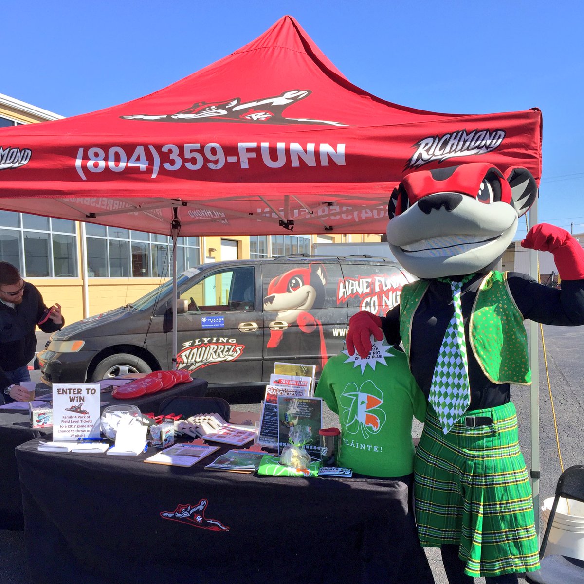 Richmond Flying Squirrels On Twitter Stop By And See Nutzy At