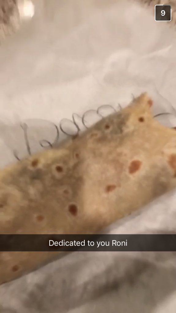 ronikimin's tweet photo. My drunk boyfriend dedicated his burrito to me last night LOL https://t.co/UZU68ysxHg