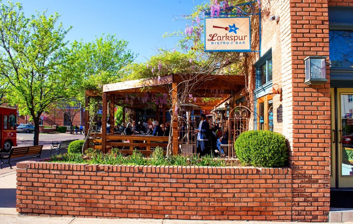 IntercapLend's tweet image. The Most Enchanting Restaurant In Kansas Belongs On Your Bucket List - bit.ly/2lIrCxp