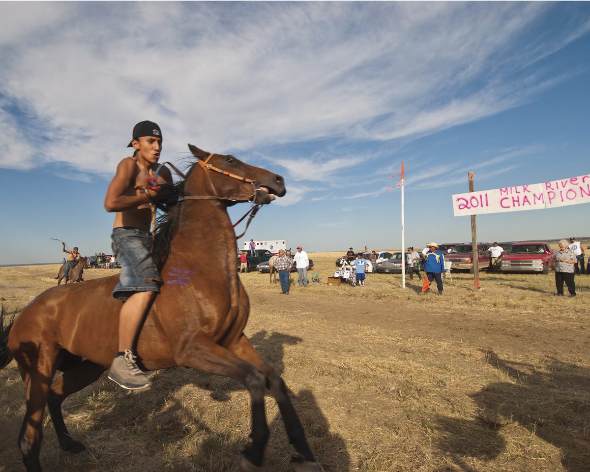 SFOMuseum's tweet photo. See "Native American Rodeo" by Allen Russell, post-security, in Terminal 1. https://t.co/UtVLfM8Nid #NativeAmerican #Rodeo #AllenRussell https://t.co/lnNWUgCWHX