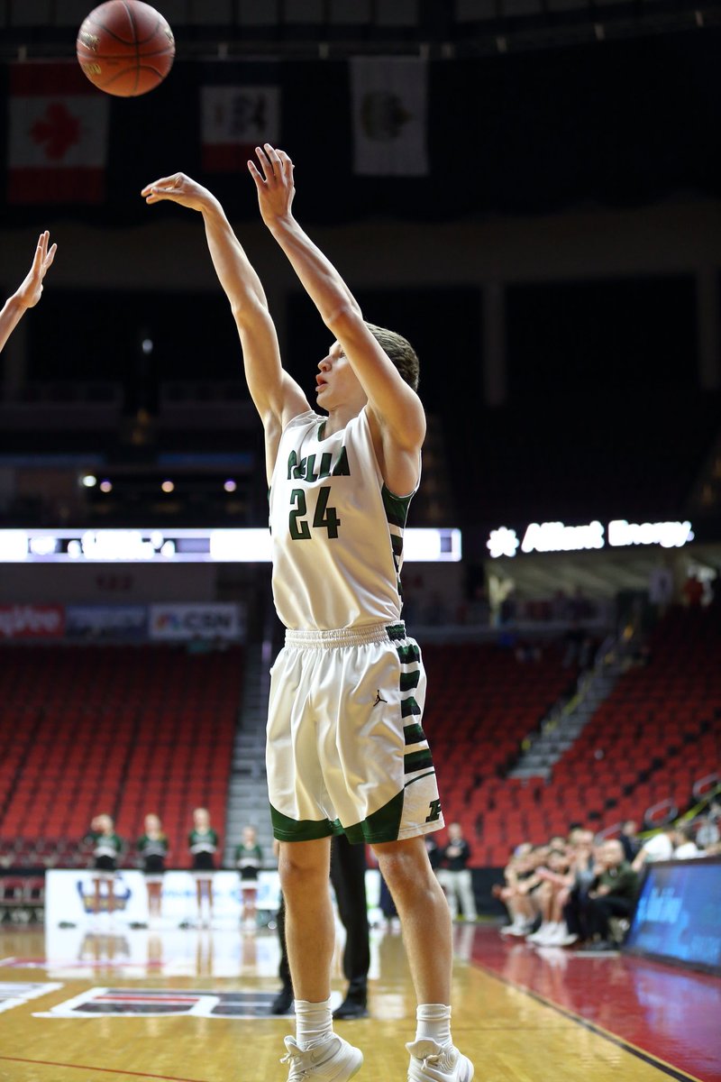 ShootItacademy's tweet image. New Shoot-It logo? Kobe's last made shot in a HS game.