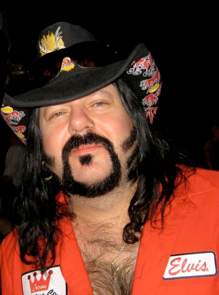 Happy birthday to vinnie Paul. 