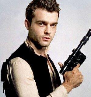 ASmugglersTrade's tweet image. ✨#HanSoloAnthology
✨#StarWars RP
✨Experienced
✨Not new to character
✨#vιncegeeĸ
✨Literate|Descriptive|18+
✨Ships with Leia on chemistry
✨RT?