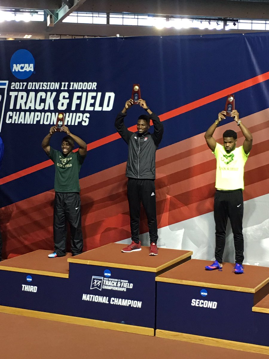 TiffinXCTF's tweet photo. #fasTUniversity in full effect!!! TU goes Silver 🥈 Bronze 🥉 in the Men's 60m National Championships !! https://t.co/SlCYWCeu9p