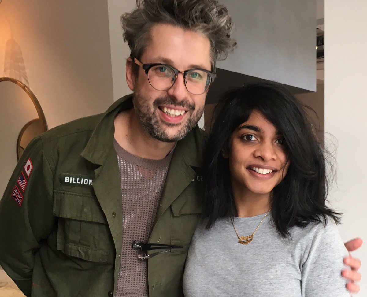 amarakaran's tweet photo. And thanks to #LarryKing for the epic chop! #Hair #LetGoOfThePast #MakeOver #StyleRevamp #Hairdresser #ChoppyBob https://t.co/nGRqSVkEjb