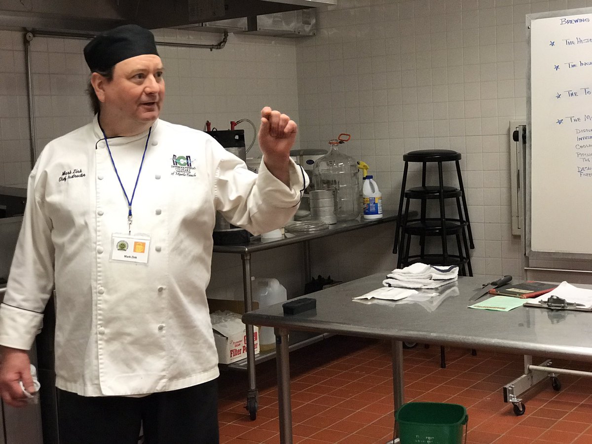 pcg_charlotte's tweet photo. Mark Zink goes over the process for making your own #beer at #PCGsymposium #AllShipsRise #myCharlotte https://t.co/0eSRpYOSdi
