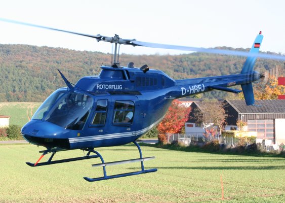 Hubschrauber Rundflüge
Auf der Frühjahrsmesse in Naumburg 2017 werden Hubschrauber Rundflüge angeboten. Tickets hier gewerbeverein-naumburg.de