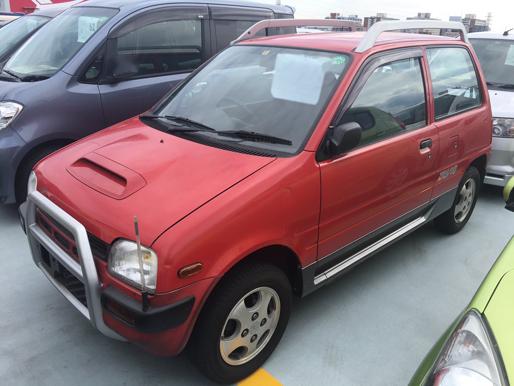 Blue6 Akオートモティブ情報 業者オークションで珍車 を発見 ダイハツ ミラrv4 そして驚きの２万キロ台 ๑ ๑ 競上では無く入札方式の為僅差で手に入れる事ができませでしたがこんな車も得意ですので是非ご相談下さい ˆoˆ 中古車 ダイハツ
