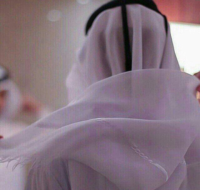 هذاك ..👈
هذاك كل الخطاوي ، تتجه صوبه
مدري على وين لا سولف يوديني