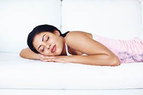 USAGov's tweet photo. Have trouble sleeping? Here are 8 tips for better #sleep: https://t.co/lUpYSWfxkZ https://t.co/bnihoy6u0z