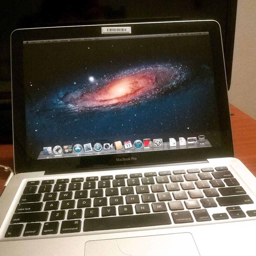 mycoJuan's tweet photo. Hard disc transplant brought up and old face of my buddy.
#osxlion https://t.co/s815iniOHu https://t.co/4d4epgRF22