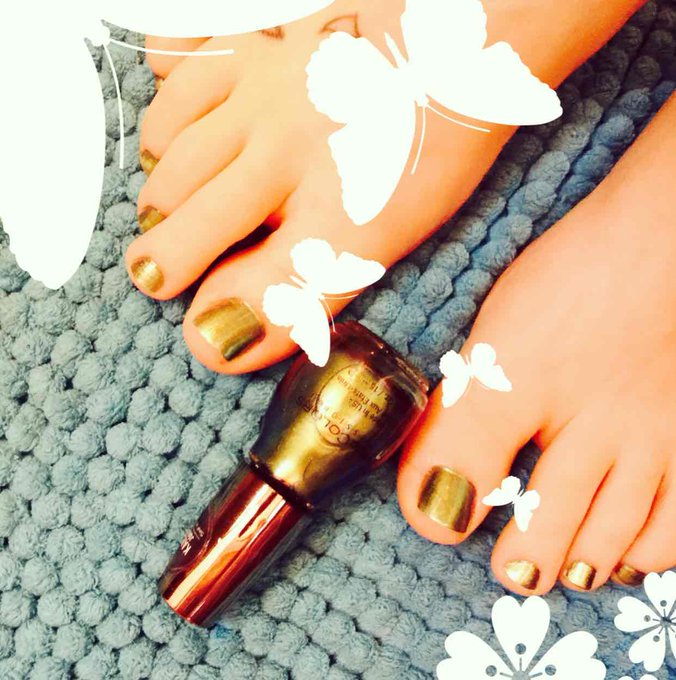 Iridescent finish &amp; high impact glitter in Mermaid Tail #contest #sinfulcolors #SCKandee #fierceVoxBox<a href="/tag/contest"class="tags"><span>#contest</span></a><a href="/tag/sinfulcolors"class="tags"><span>#sinfulcolors</span></a><a href="/tag/gotitfree"class="tags"><span>#gotitfree</span></a><a href="/tag/sckandee"class="tags"><span>#sckandee</span></a>