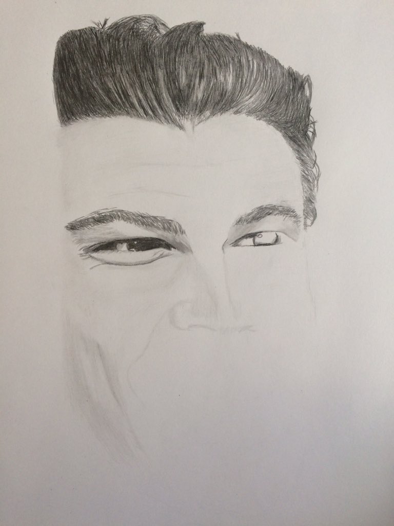 IDHET_MOON's tweet photo. #Yodibujo en proceso. #misdibujos #grafito #drawing #art #graphito Quién será?...🤔 https://t.co/jJSQEcH3U5