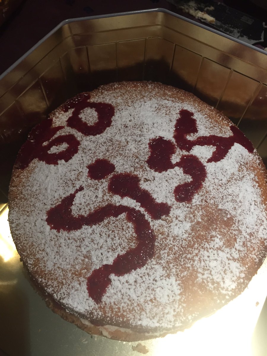 cranberrywelly's tweet photo. Love my big brother. Even if somebody had to die for my birthday cake...#brotherlylove #fab50 #hemadeithimself https://t.co/Z1CVGBDCFb
