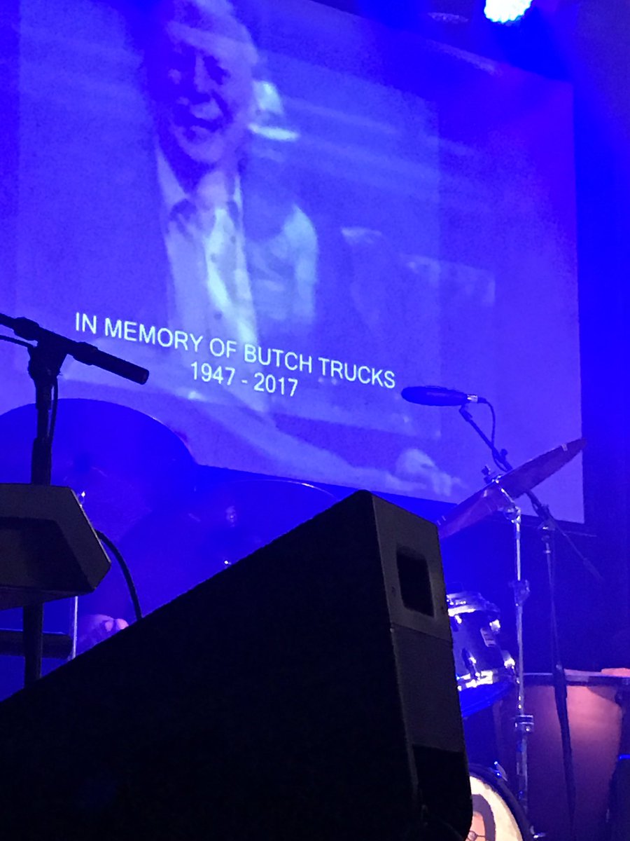 murn7905's tweet photo. @3rdandLindsley Allman Brothers tribute band. #HittinTheNote https://t.co/eFhh51OxhG