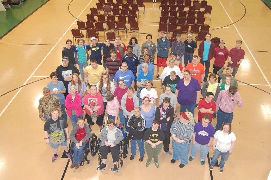 micahsch17's tweet photo. 45 Folk
14 Students
2 Teachers
1 Message
Mission accomplished https://t.co/70XkkO797c