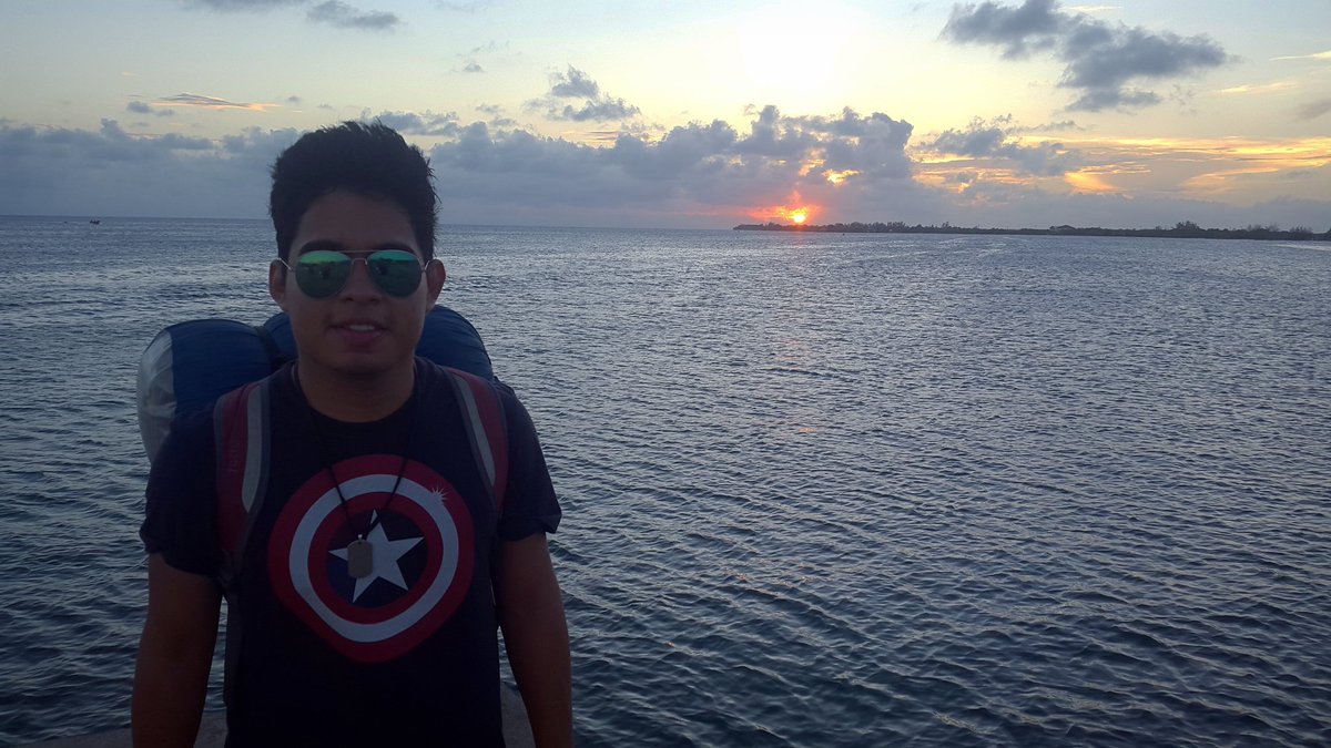 fitoecom's tweet photo. Disfrutar del atardecer desde un lugar nuevo 😉😉😉
#Travel #TravelVlogger #Vlogger #Youtube #GoPro #GoProSV https://t.co/IczrIoEdwH