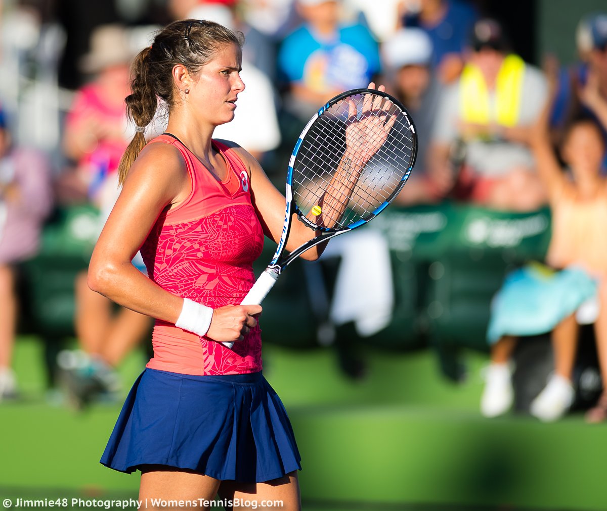 JULIA GOERGES - Página 3 C6rhQdKVoAEsW8s