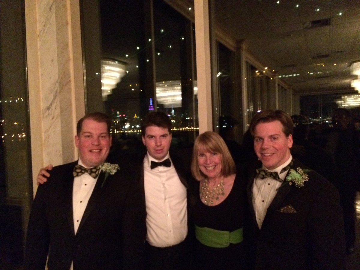 Bobby4Brooklyn's tweet image. More #StPatricksDay Dinner Photos #FriendlySonsofStPatrick