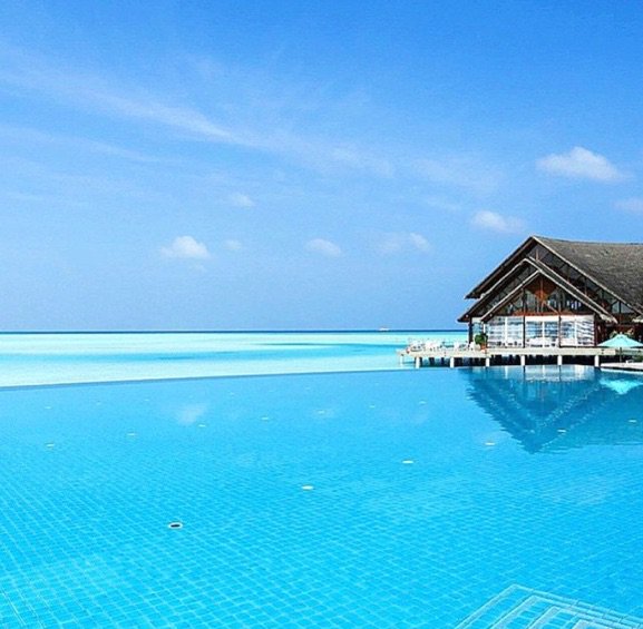 TarifaCo's tweet photo. Viva Blues! #wanderlust #swimwear #relax https://t.co/ECpKNjtEG1