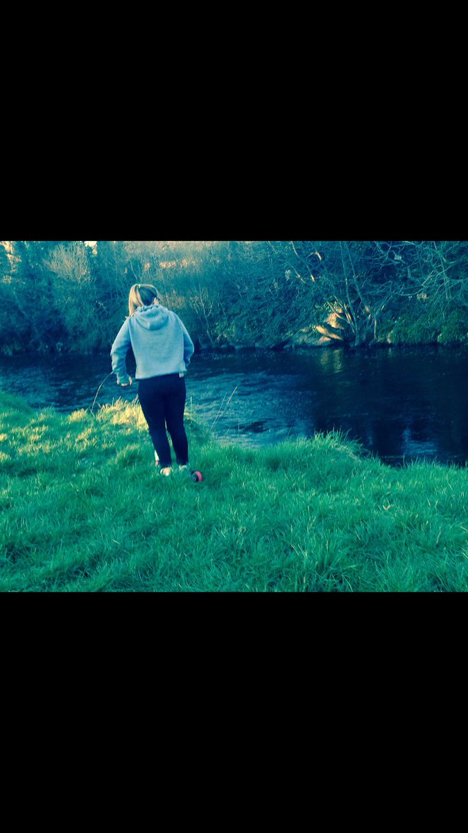 jadelyttle13's tweet image. By the river💙#scooter👍🏻