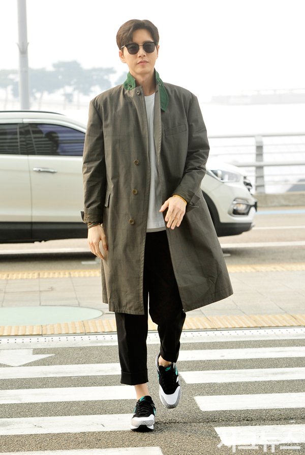 [PRESS] 170312 Park Hae Jin @ ICN Airport to Hong Kong for Madame Tussauds Visit