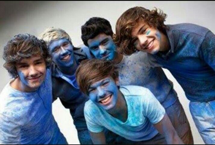 indiacalling1d's tweet photo. Happy Holi to everyone out there!!!Enjoy and stay safe!!
#IndianDirectioners
#Project1DToIndia
#IndiaCalling1D -A https://t.co/SHiaeNaUsh