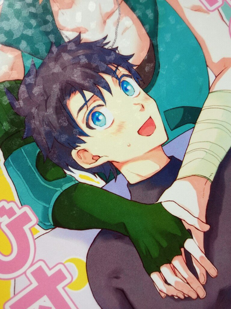 ぐだロビ本の見本誌届きました…!  表紙・本文ともに、めちゃくちゃ綺麗に刷って貰ってて感激しました😂   表紙はエスプリエンボスアラレです～。この紙好き🌸 