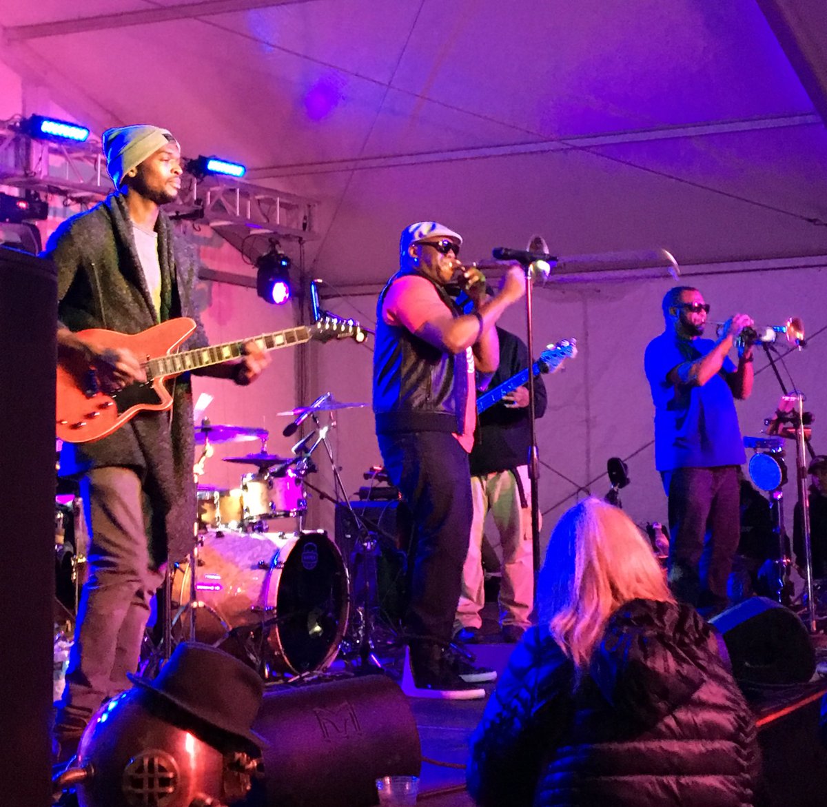 Schlafly's tweet photo. @FunkyBigSam bringin' the shuckin' funk! #darkpintshalfshells https://t.co/HNeFZ4lsYo