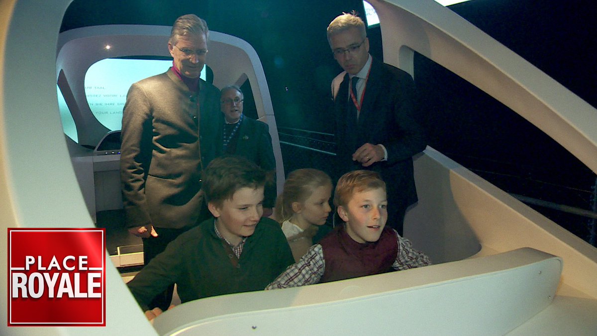RTLPlaceRoyale's tweet photo. Le Roi Philippe a visité #Trainworld avec Gabriel, Emmanuel et Eléonore pour la Museum Night Fever #MNF17 #sncb #placeroyale https://t.co/kmaCwJVxIO