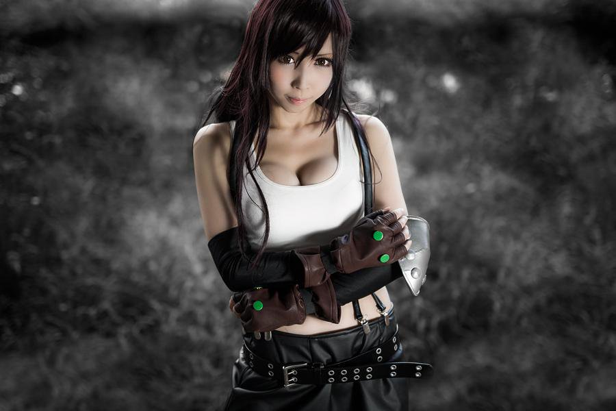 Momoiro Reku as Tifa Lockhart (FF VII) - Cosplay