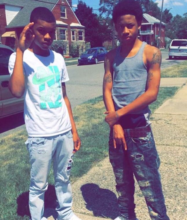 SOLIDD__'s tweet photo. This my mf brotha blood couldn't make us closer 💯y'all know how bleed💉💯 happy gday @itsPbaby5 https://t.co/qFMtnlULLd