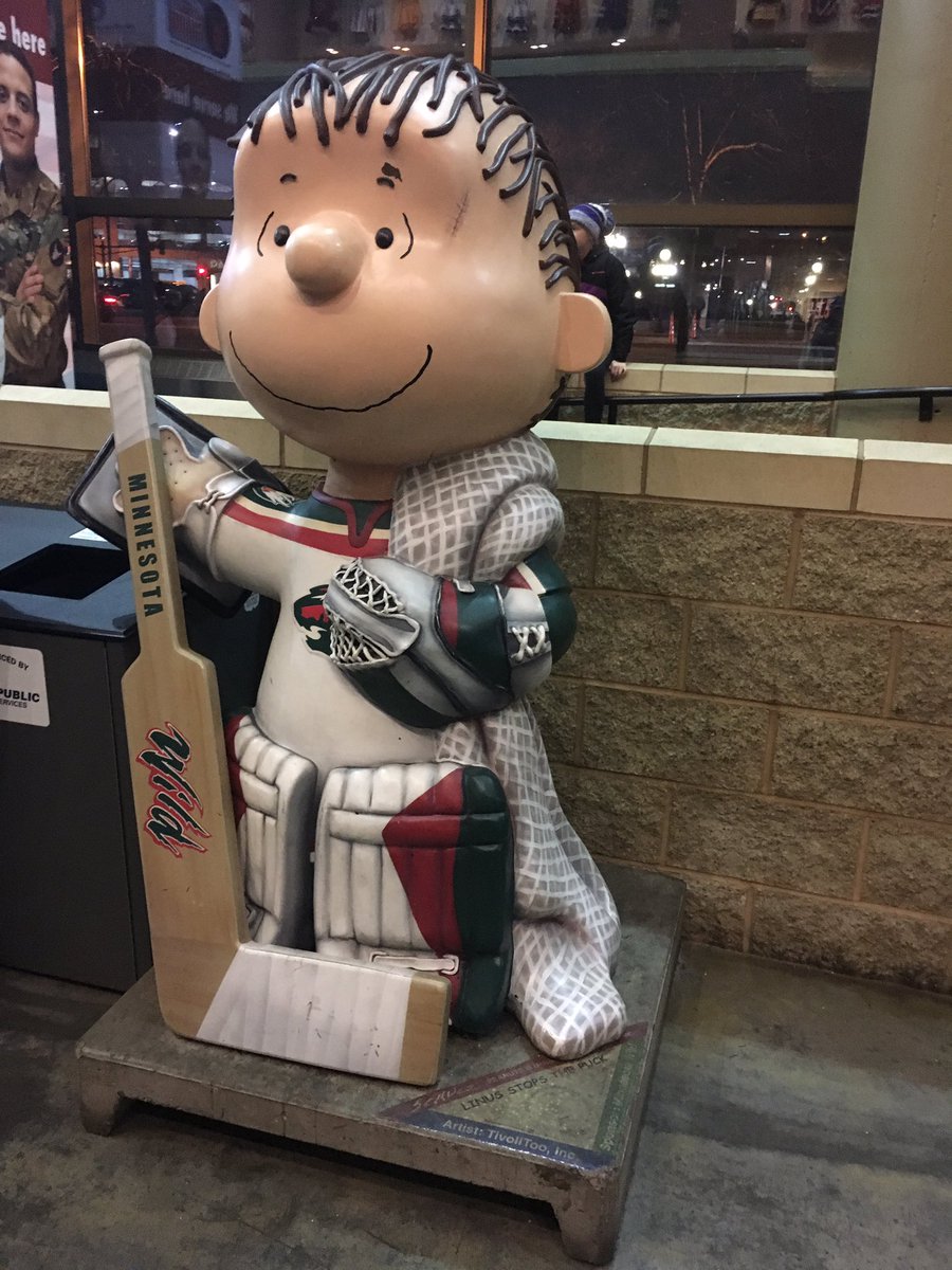PeeshEh90's tweet image. @MattsRadShow Peanuts characters inside @XcelEnergyCtr