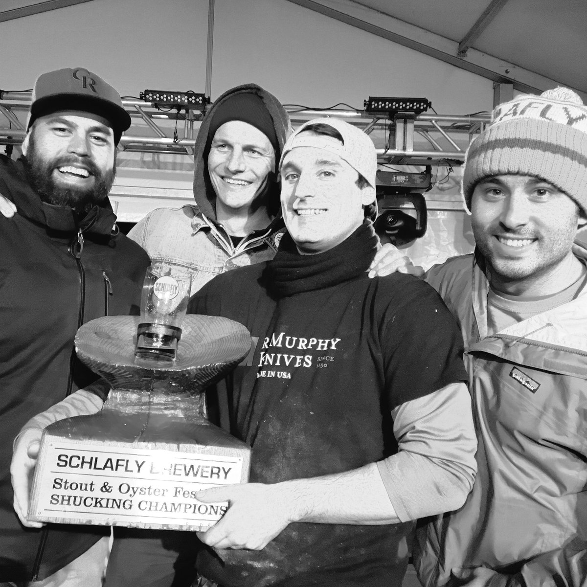 Schlafly's tweet photo. The first time "No Coast" contenders win the Stout & Oyster Shuck-off Competition! Congrats to our Denver shuckers! #darkpintshalfshells https://t.co/pkbtantwF5