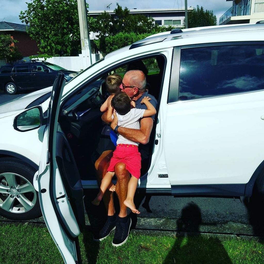 danjlander's tweet photo. Grandad has arrived! #bobbylander #thomlander https://t.co/cZzy6Zu2Yb https://t.co/tXuIu52J7E