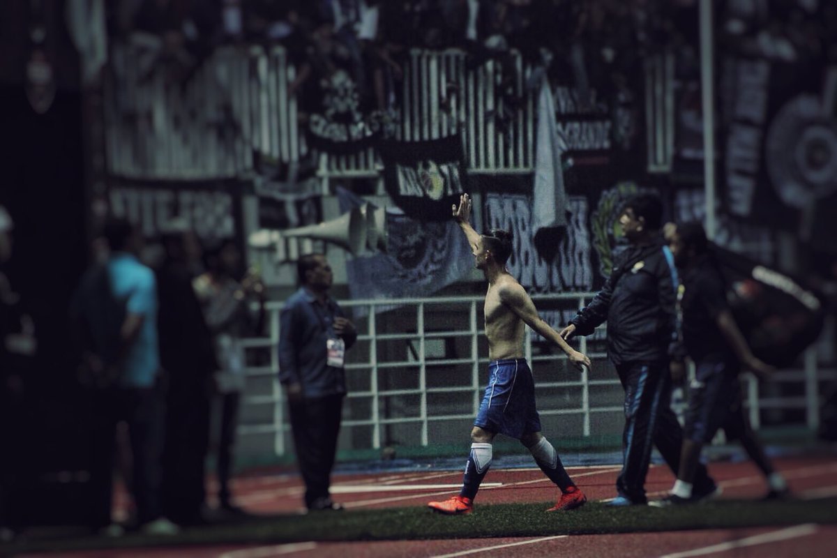 KimKurniawan's tweet photo. Saya terharu dengan dukungan &amp; kepercayaan kepadaku. Saya akan terus balas kepercayaan itu dengan permainan apik dan mamprang! 👊🏻💪🏻💯💙 https://t.co/PUlq7iTkZH
