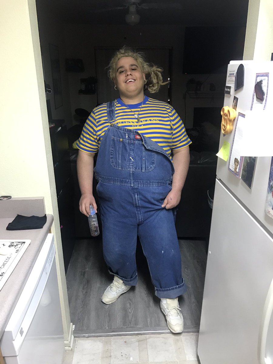 _FatNick's tweet photo. It's always nice to come home after a long day at the farm 🚜 to a cup of Suryp 💘💍 https://t.co/EQfxegIQYy