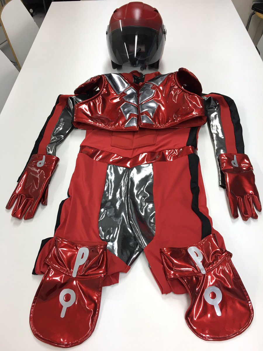 映画 破裏拳ポリマー 公式 転身ポリマー ポリマースーツが完成 転身 宣伝ポリマー が徐々に悪 を討つ予定です この世に悪のある限り 正義の怒りが俺を呼ぶ 前売券 ムビチケ も発売中 劇場にはチラシ設置もありますので 是非お