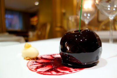 parisladouce's tweet photo. Les nouveaux desserts signés Bryan Esposito, chef pâtissier du restaurant @LeCeladon - Hôtel @The_Westminster
https://t.co/sR6MfEYvWV https://t.co/Xq0hq6nsqE