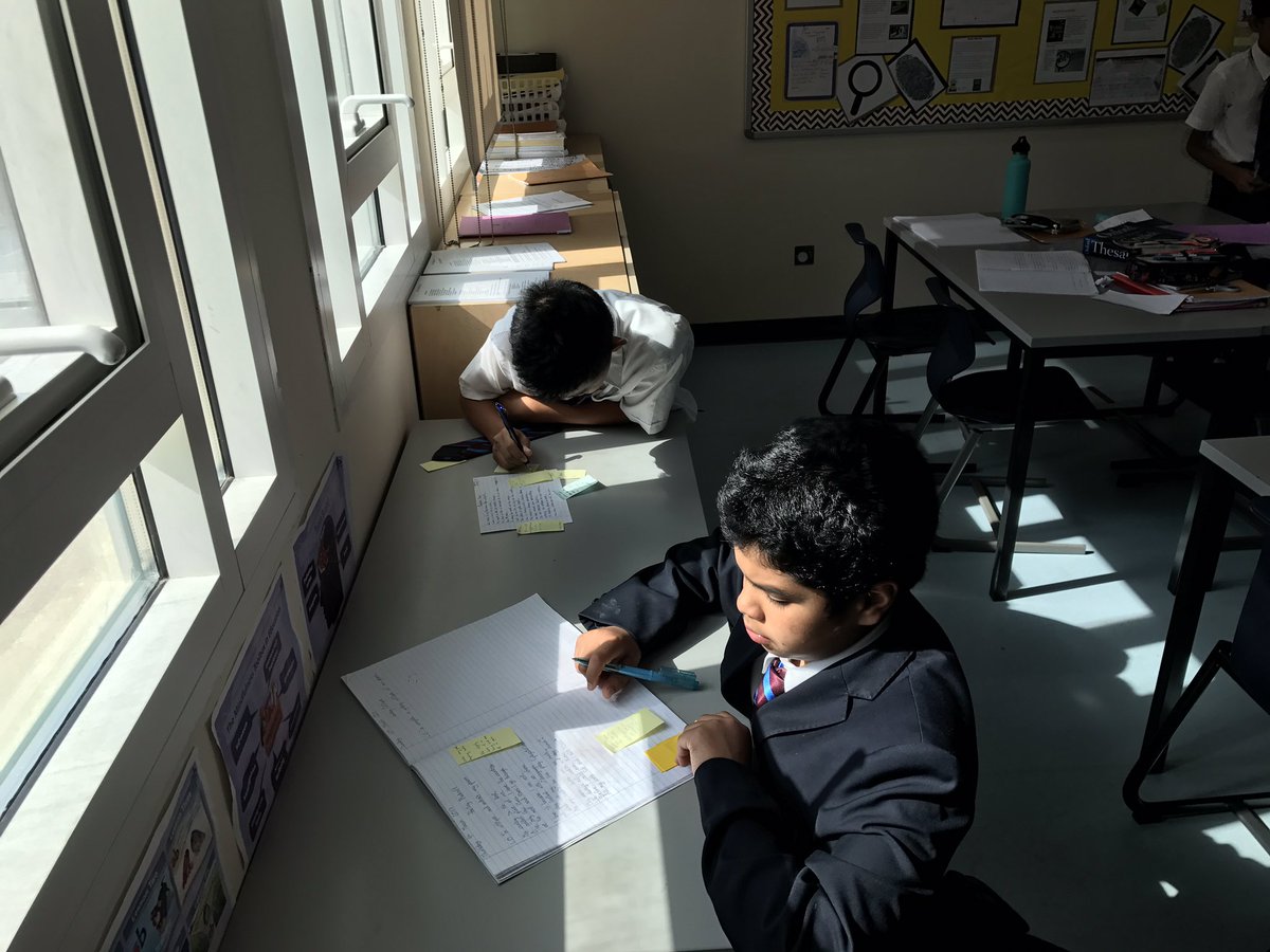 BCADprepenglish's tweet photo. Fantastic gallery critique session with Year 7's poetry https://t.co/l2lQXt0uDX