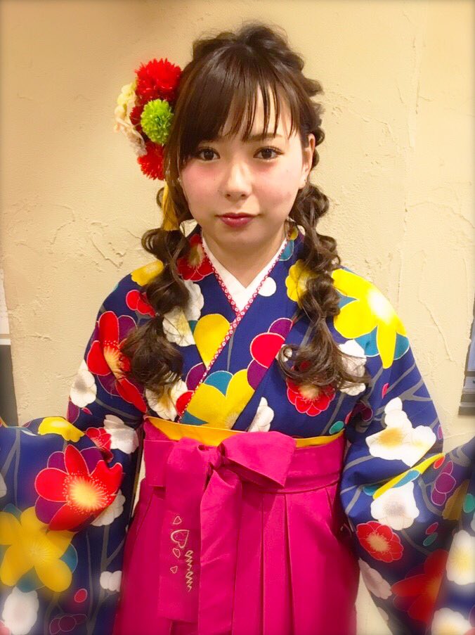 心斎橋 ミナミ セットサロンエース Twitterissa たまねぎヘア ツインテールで 可愛らしく たまねぎヘア ツインテール 卒業式ヘア 卒業式ヘアセット ヘアセット 袴 袴着付け セットサロン大阪 T Co Flnzc9wr2d Twitter